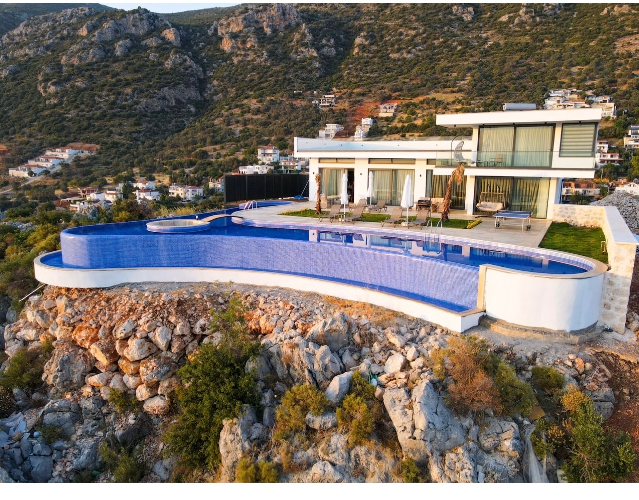 Villa Eclipse - View 3